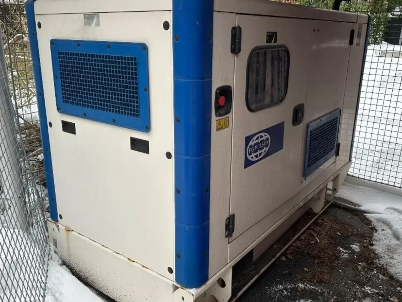 Billede 1 - Generator 50 kwa i kabinet 