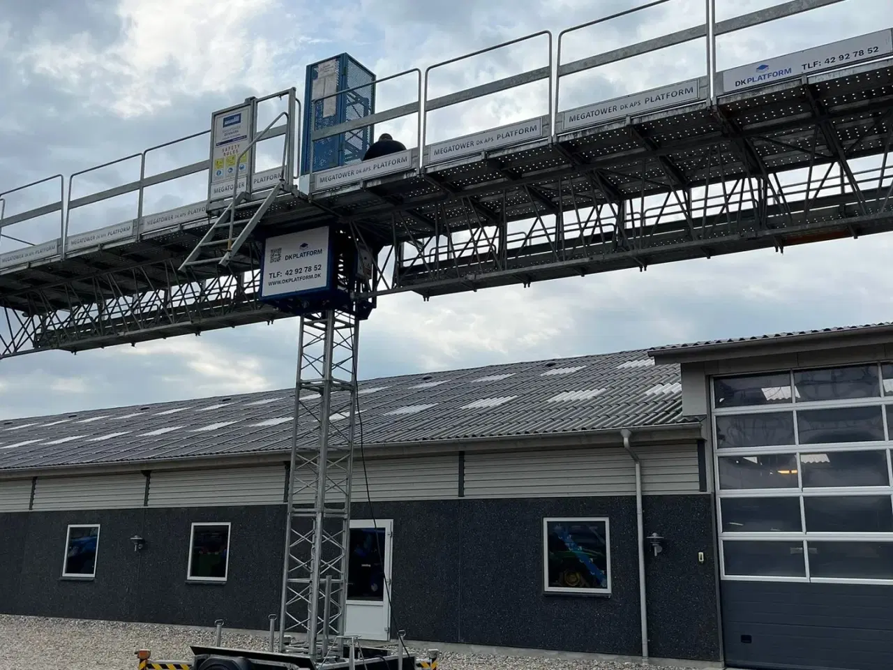 Billede 20 - Mega-Tower Byggeelevatorer arbejdsplatformen, Byggeelevatorer, mastklatreplatforme, byggehejs, Climber, buildclimber