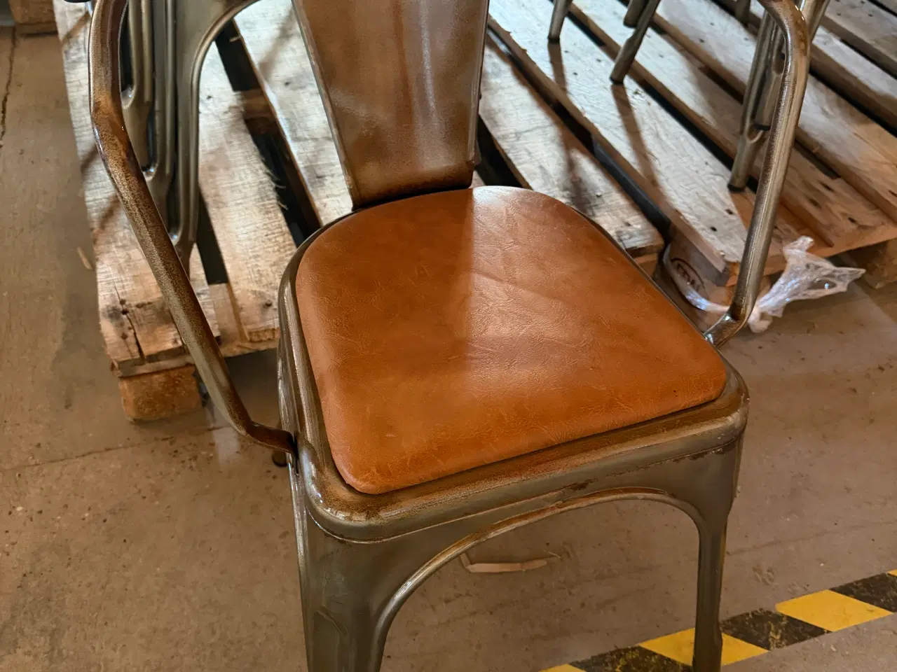 Billede 4 - 32 stk café stole