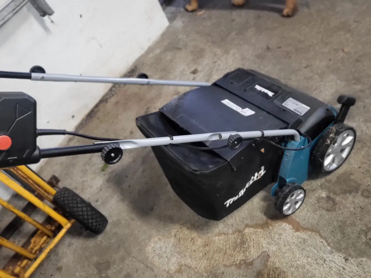 Billede 3 - Makita vertikalskærer aldrig brugt.