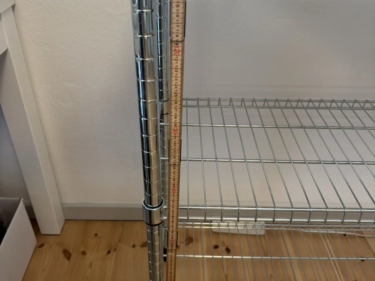 Billede 4 - Reol fra IKEA (OMAR) - sælges