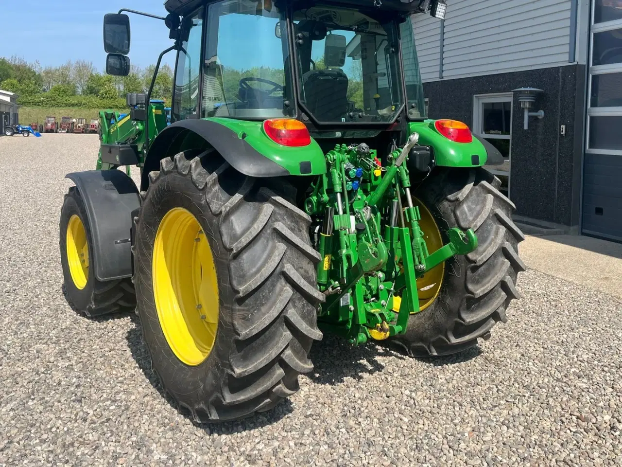 Billede 11 - John Deere 5115M Med frontlæsser, som ny