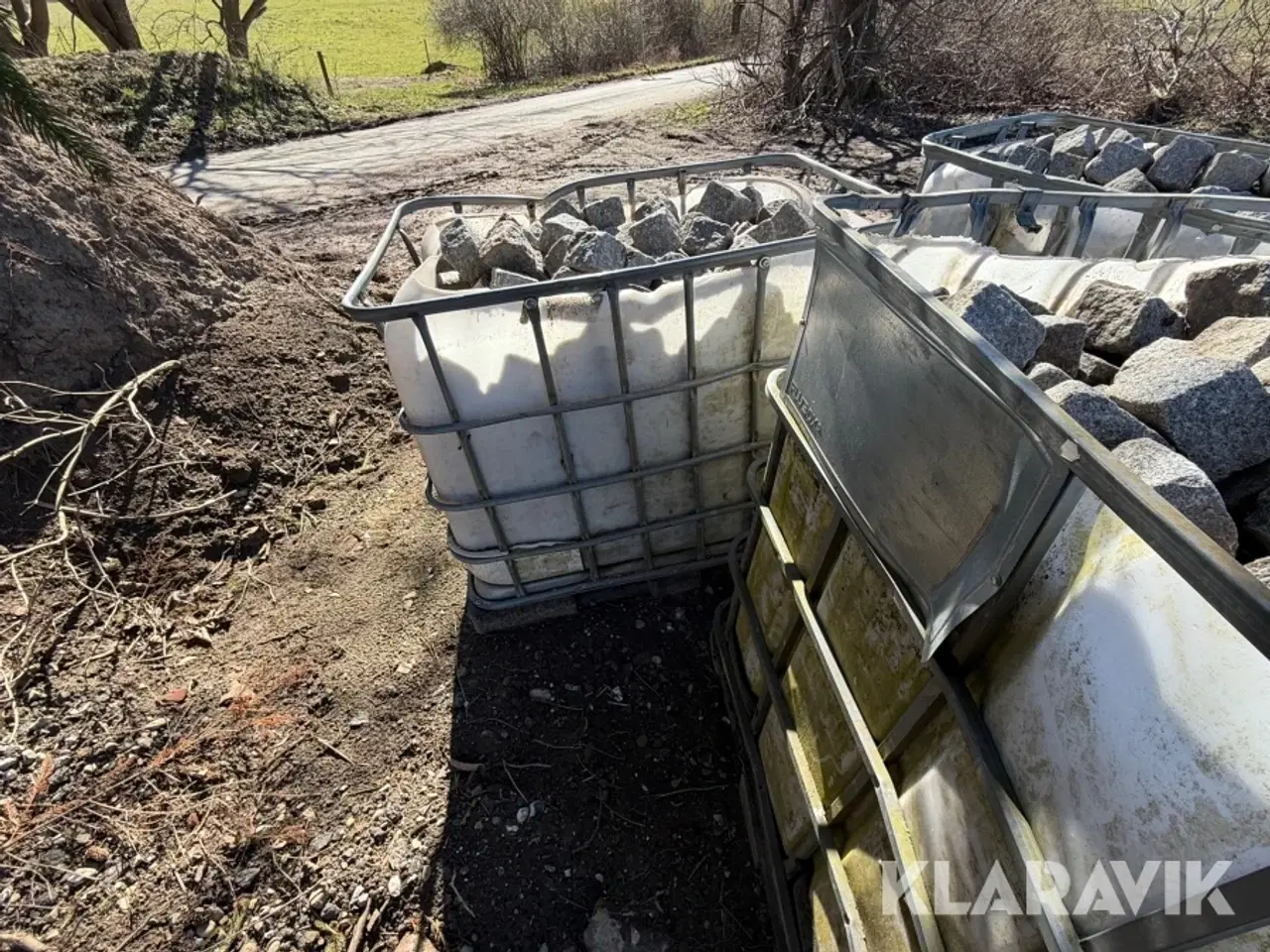 Billede 12 - Palletank med chaussésten 3 styk