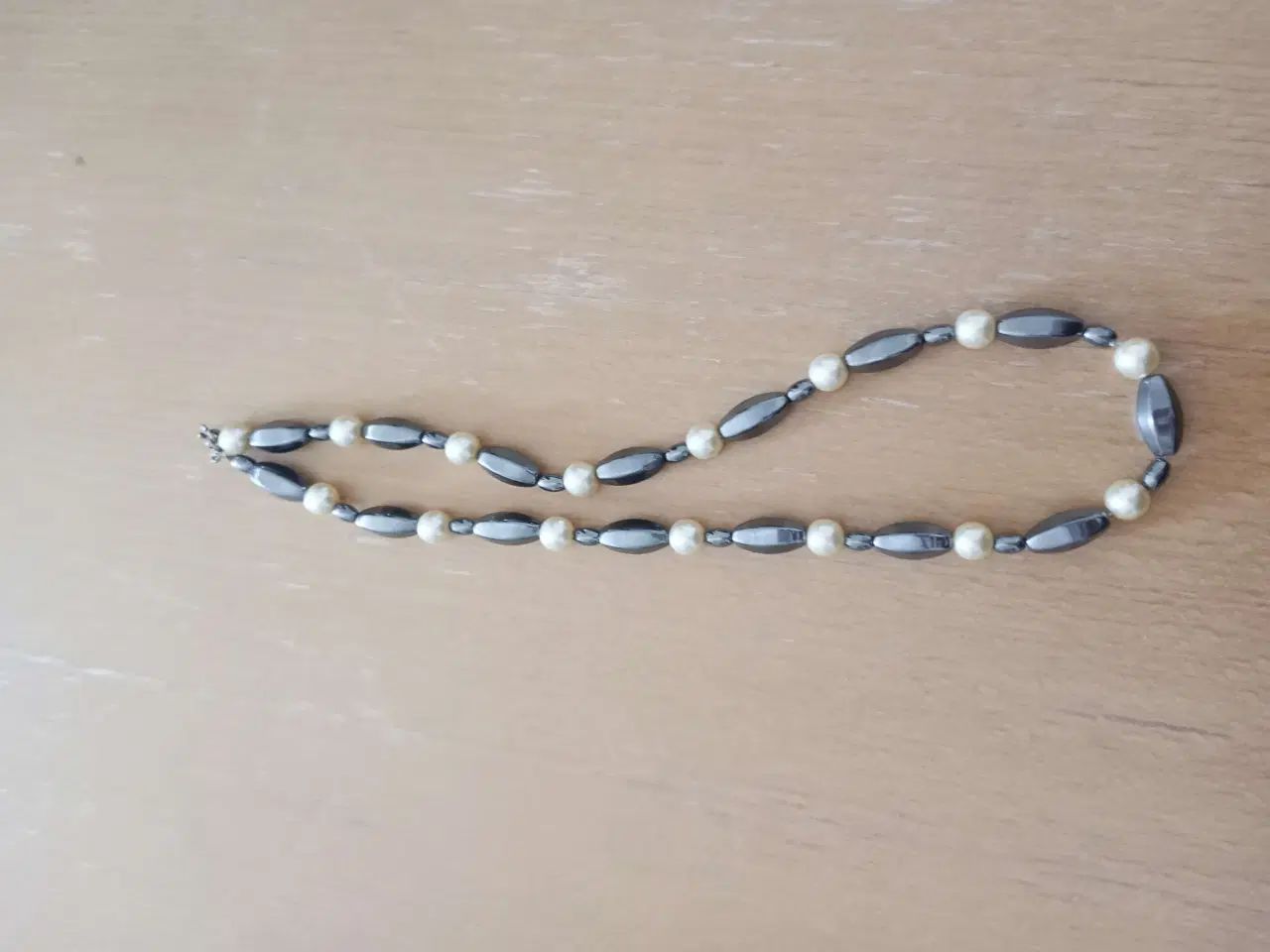 Billede 2 - Halskæde med perler