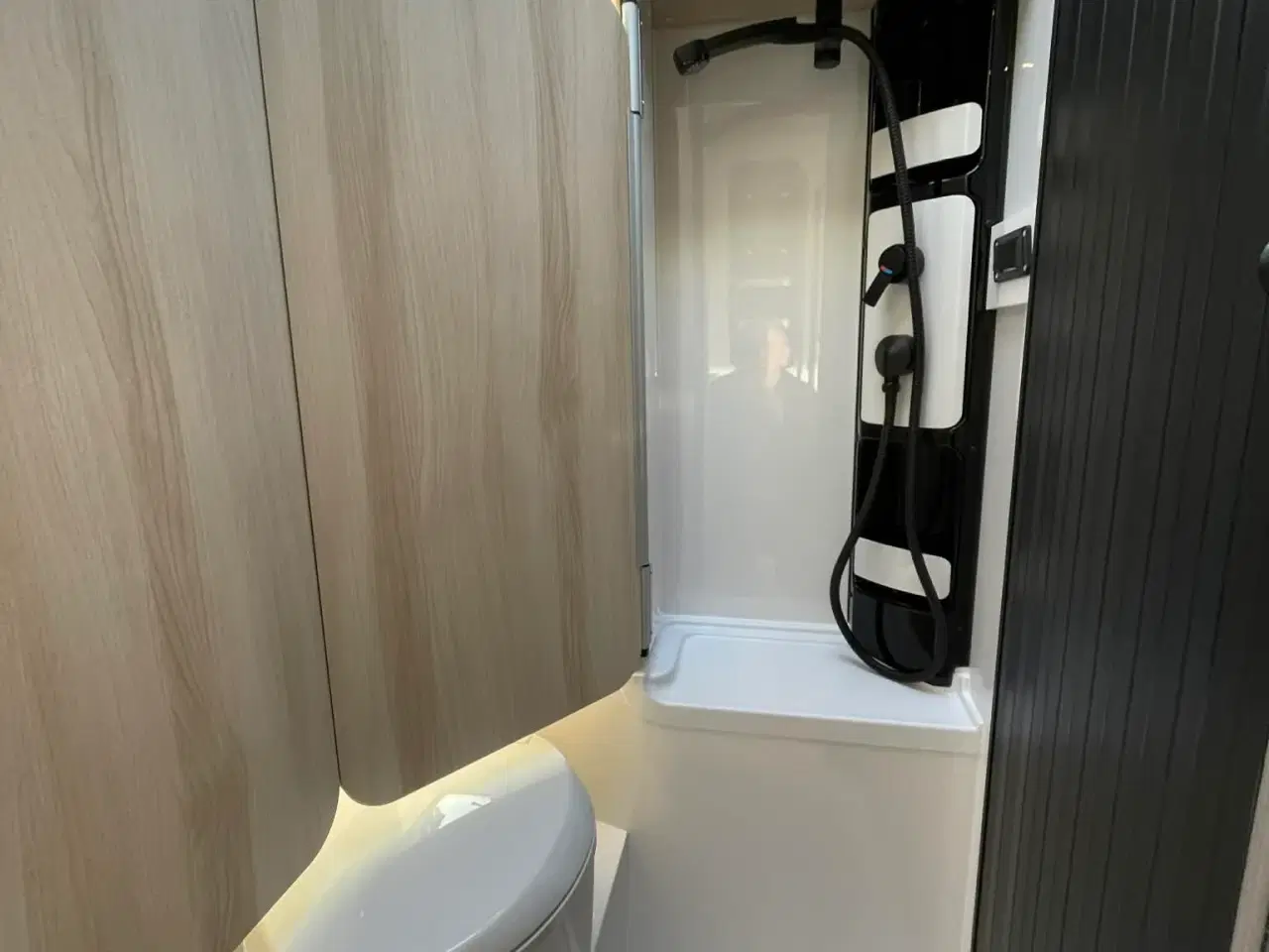 Billede 9 - 2026 - Hobby De Luxe 460 SL DK Line