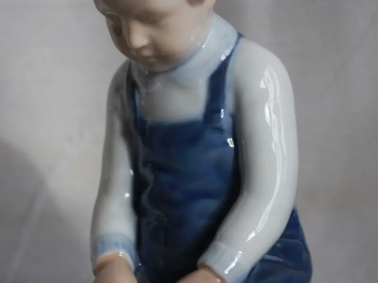 Billede 2 - Porcelænsfigur, "Dreng med spand" fra B&G