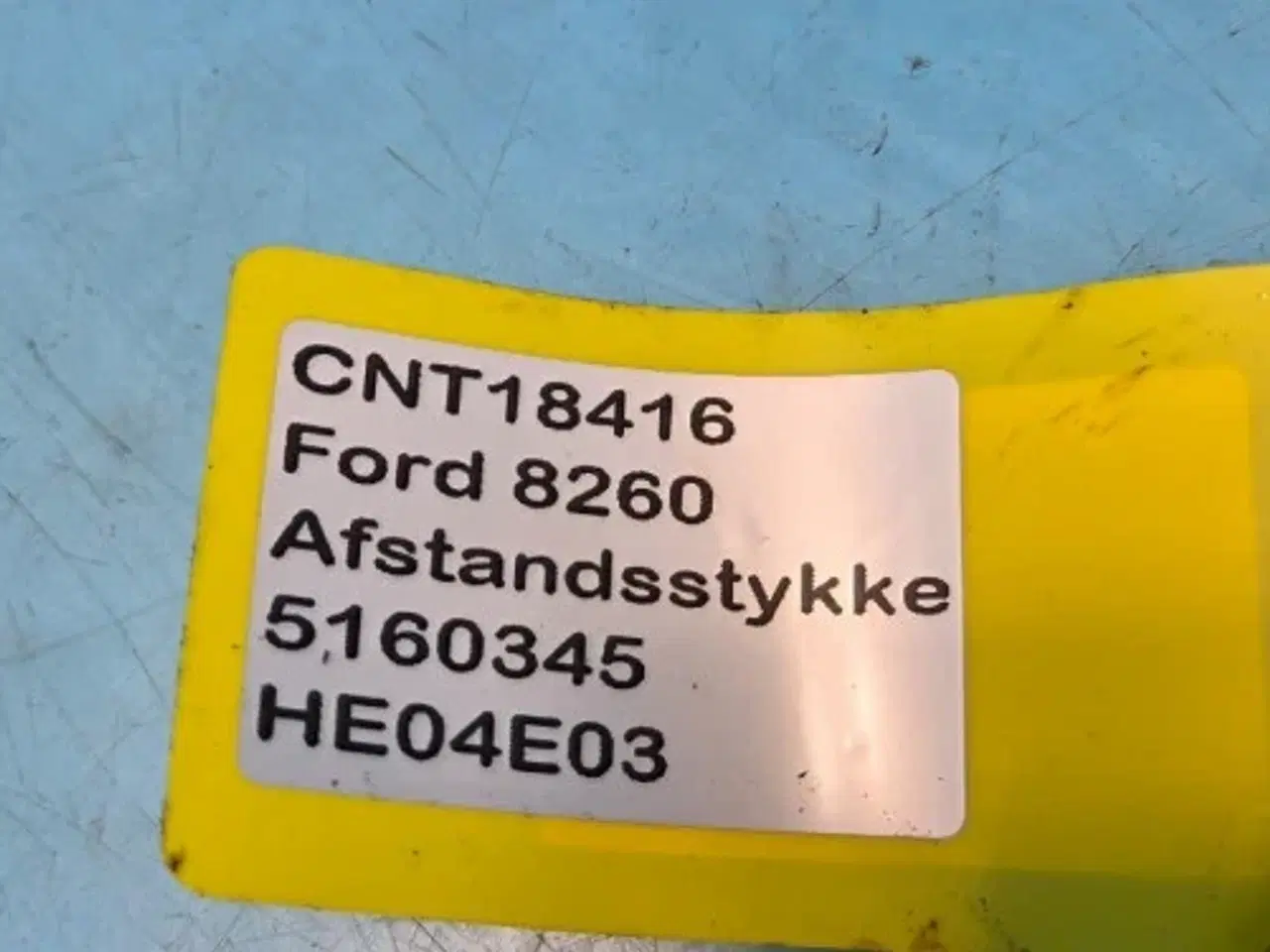 Billede 9 - Ford 8260 Afstandsstykke 5160345