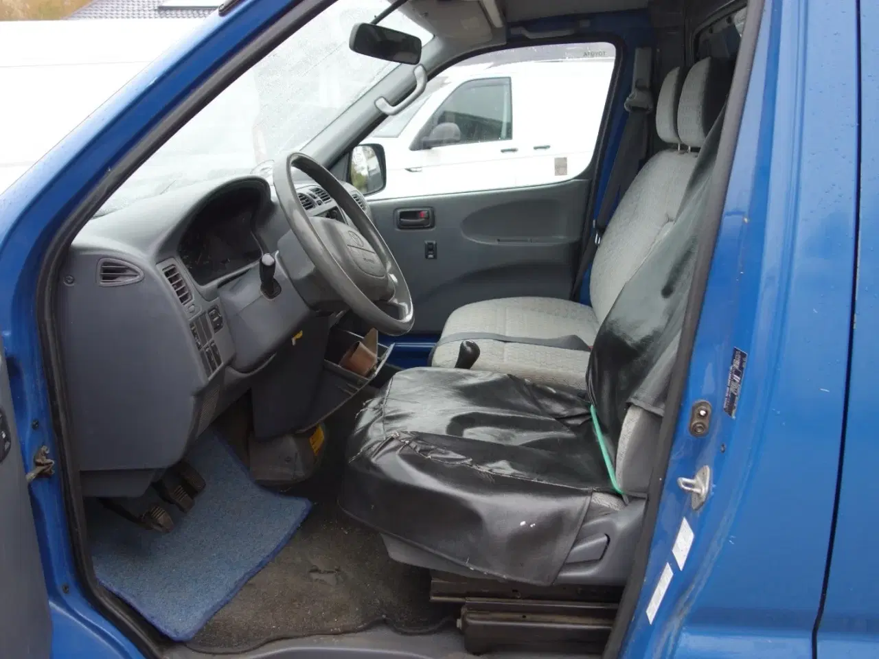 Billede 7 - Toyota HiAce 2,5 D-4D 102 Komfort lang 4x4