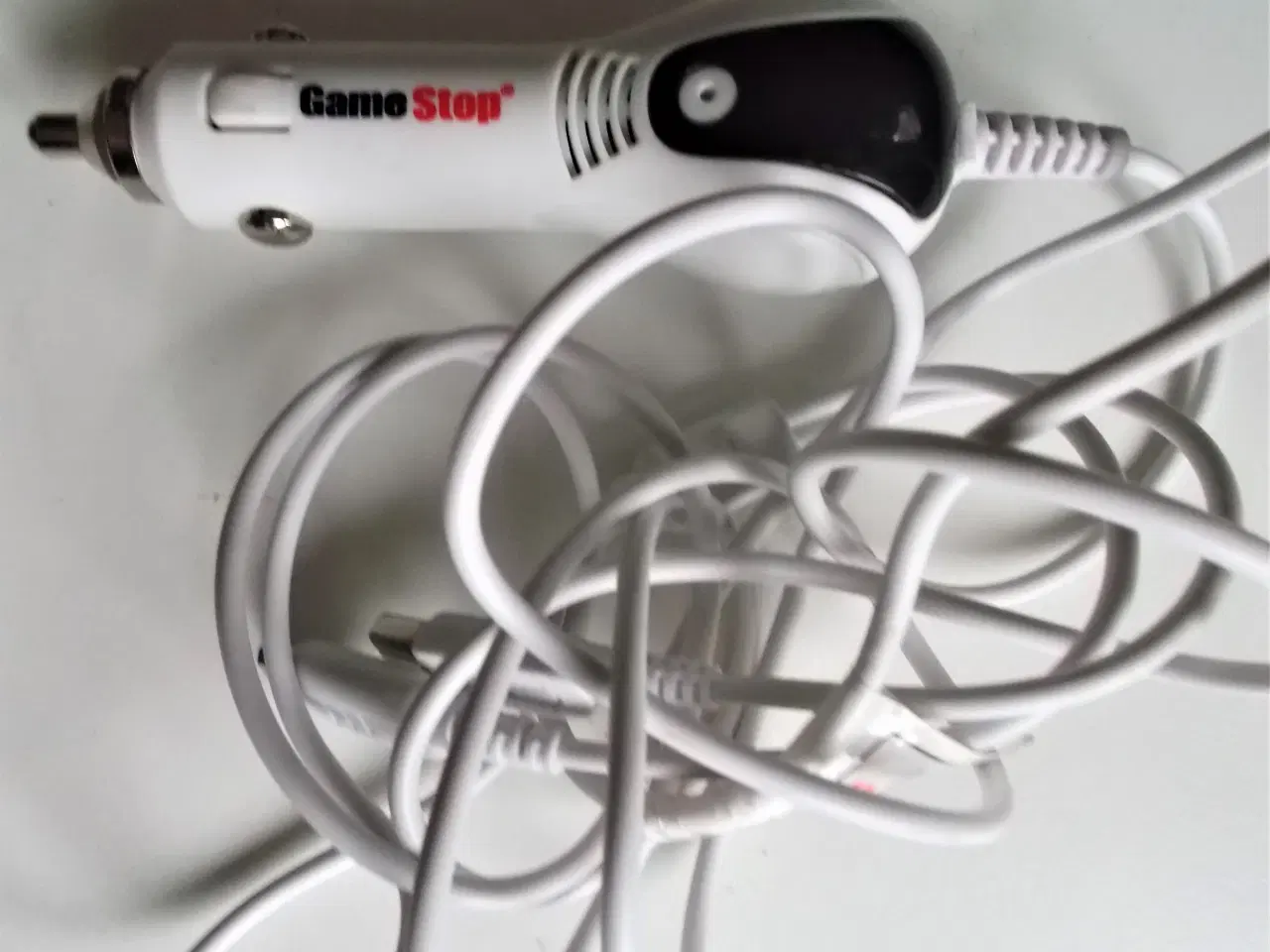 Billede 2 - GameStop biladapter strømforsyning til Nintendo