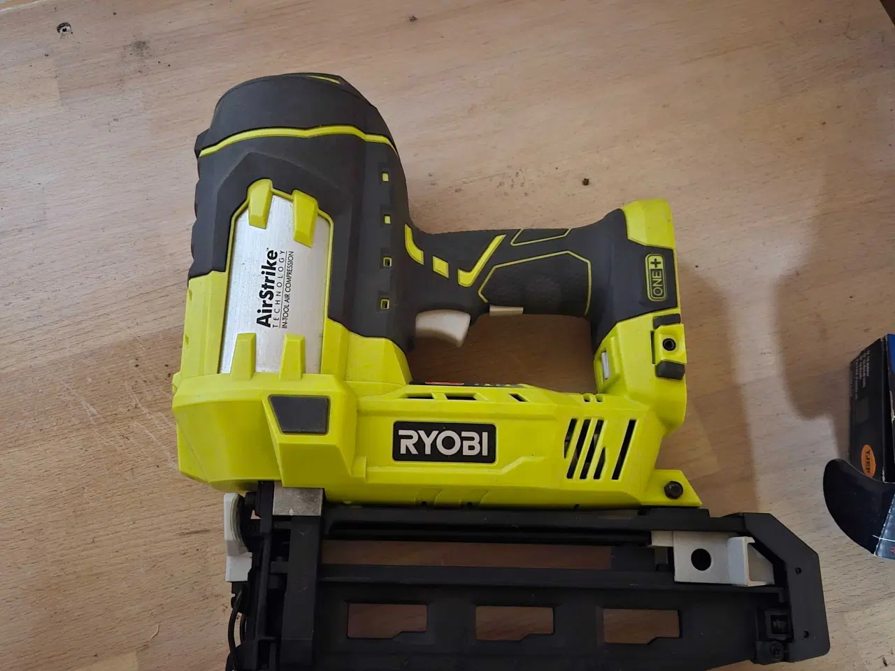 Billede 1 - Ryobi r18n16g dykkerpistol