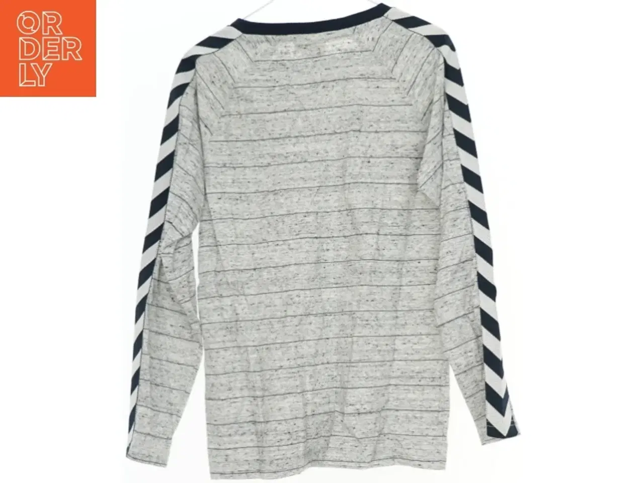 Billede 2 - Langærmet træningstrøje med striber fra Hummel (str. 140)