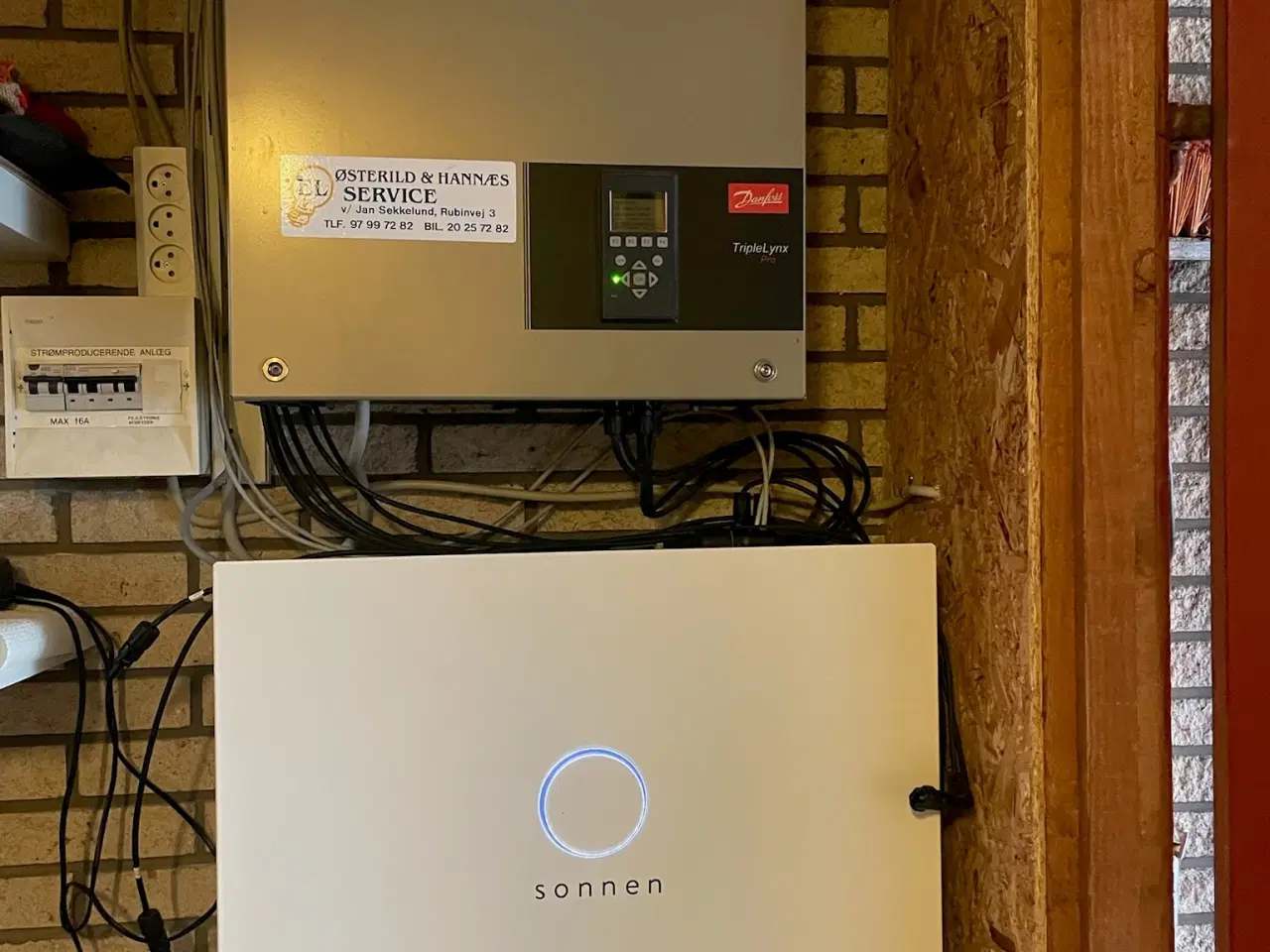 Billede 1 - Sonnen Hybrid Inverter med 3 batterier 