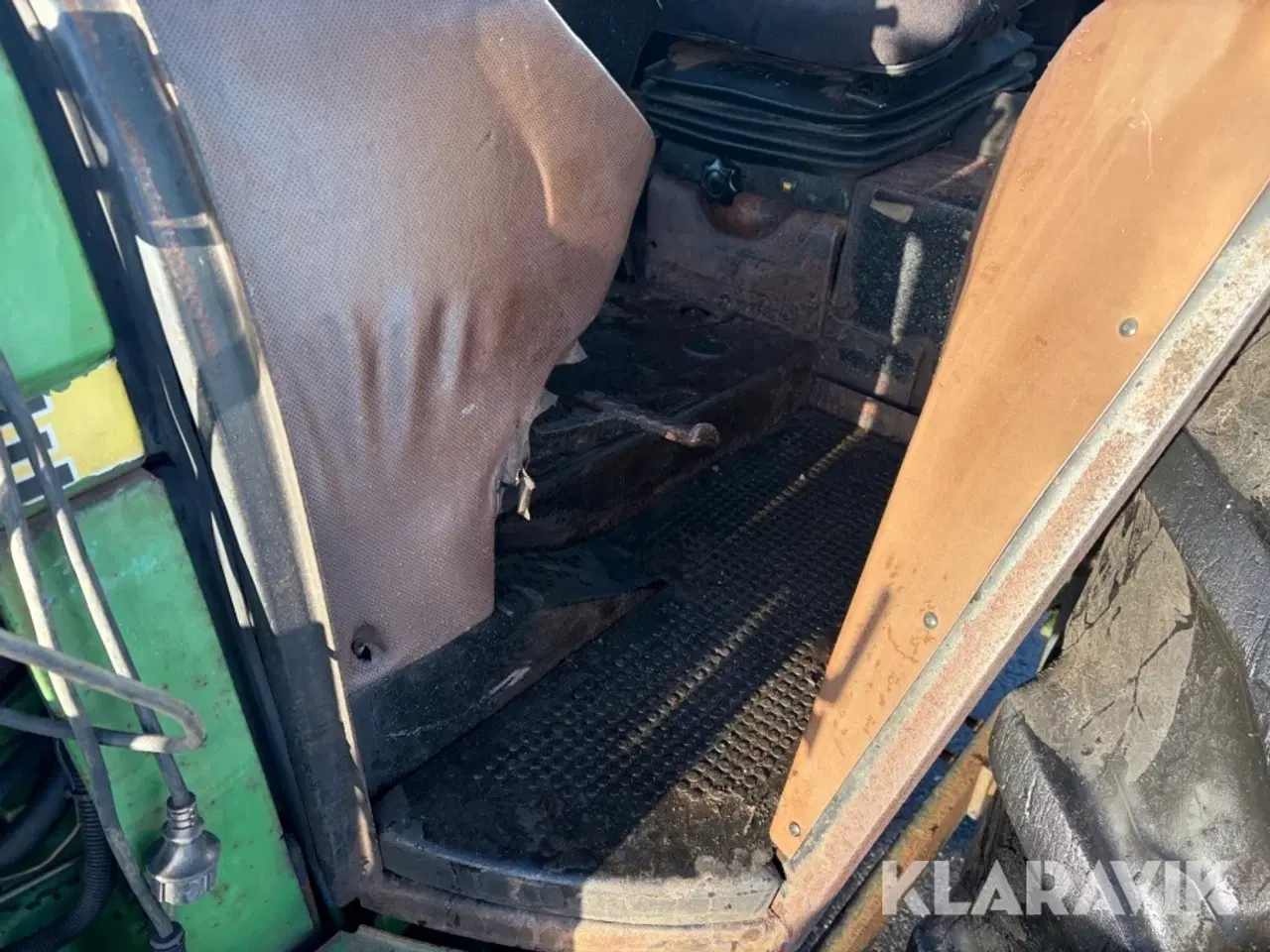 Billede 12 - Traktor John Deere 2140 med frontlift