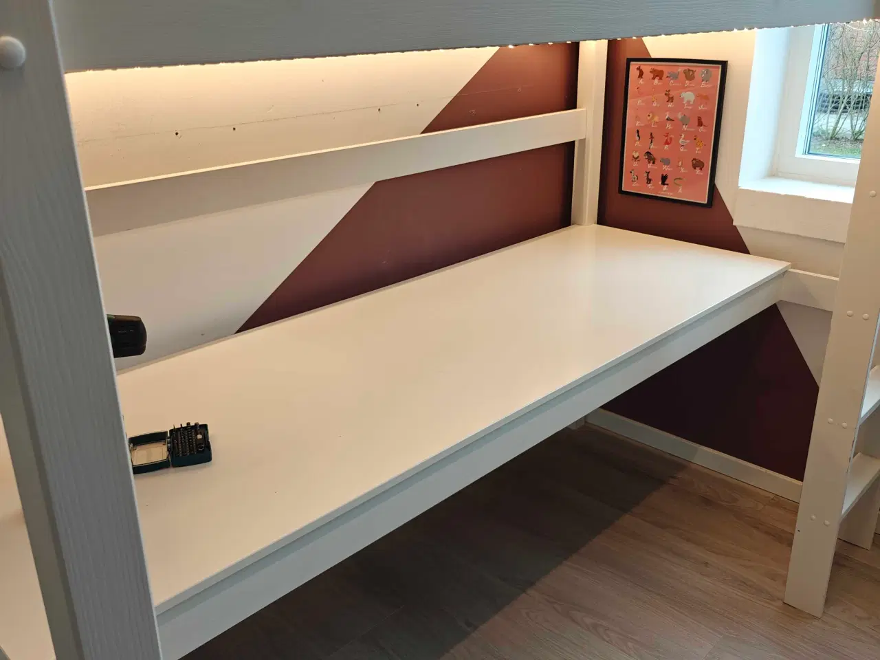 Billede 3 - Kvalitets højseng med stort skrivebord (Hoppekids)