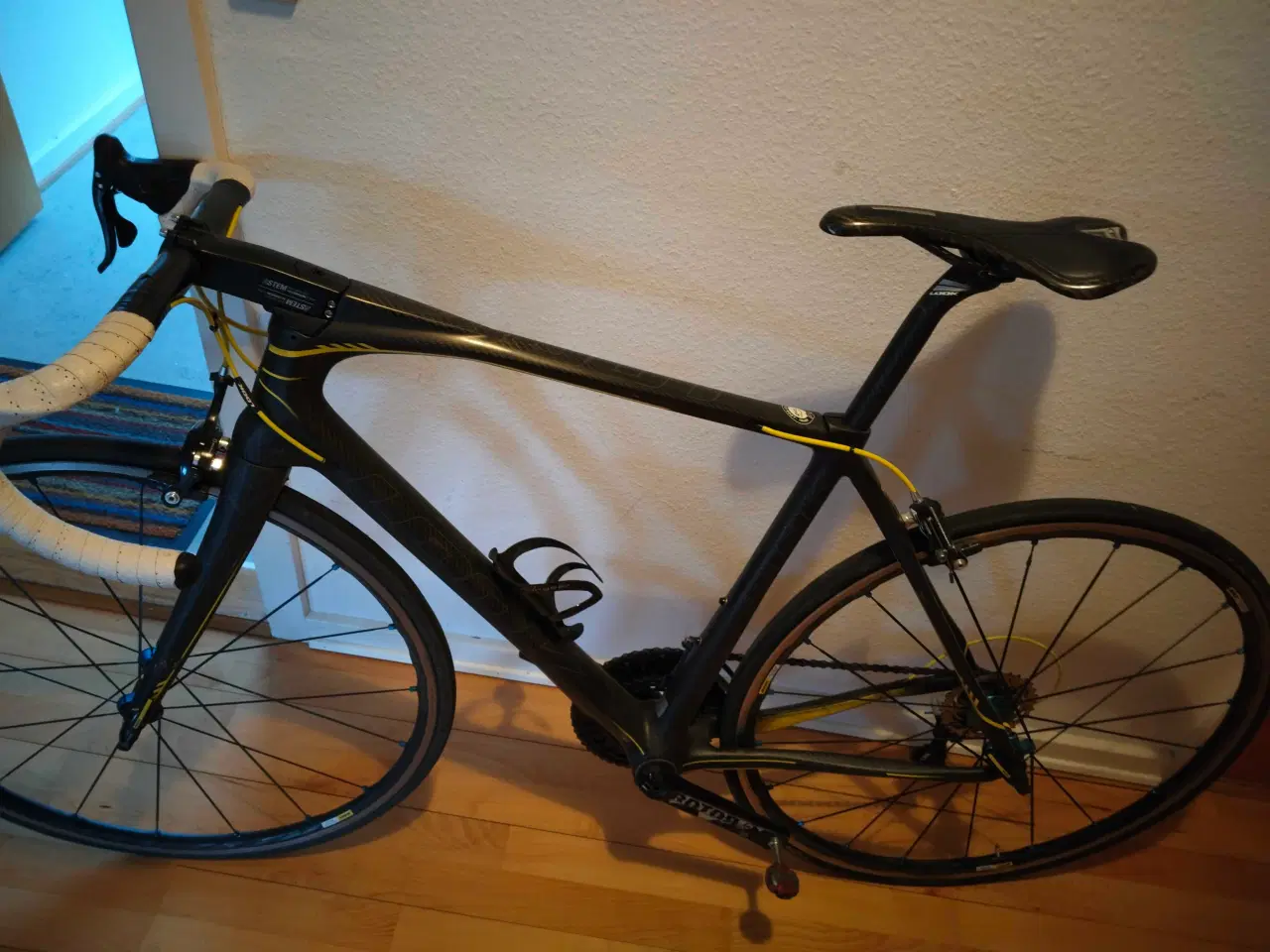 Billede 5 - Rytter cykler 