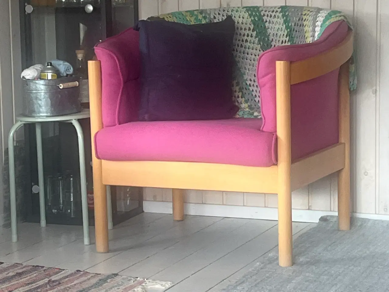 Billede 2 - Sofa og to stole