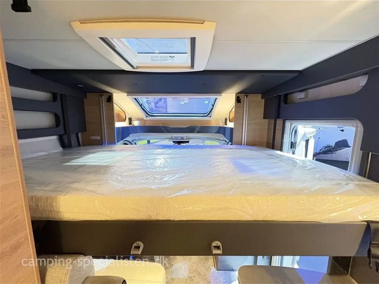 Billede 12 - 2026 - Knaus L!VE TI 650 MEG   NYHED! Knaus LIVE Wave 650 MEG Black Selection 2026 - Kommer snart hos Camping-Specialisten.dk