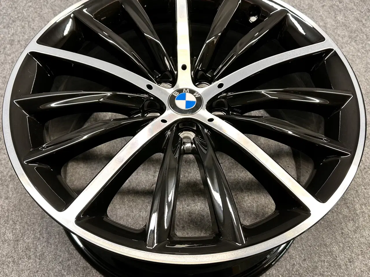 Billede 1 - BMW 5 G30 G31 633 19 8J og 9J x 19" 5x112