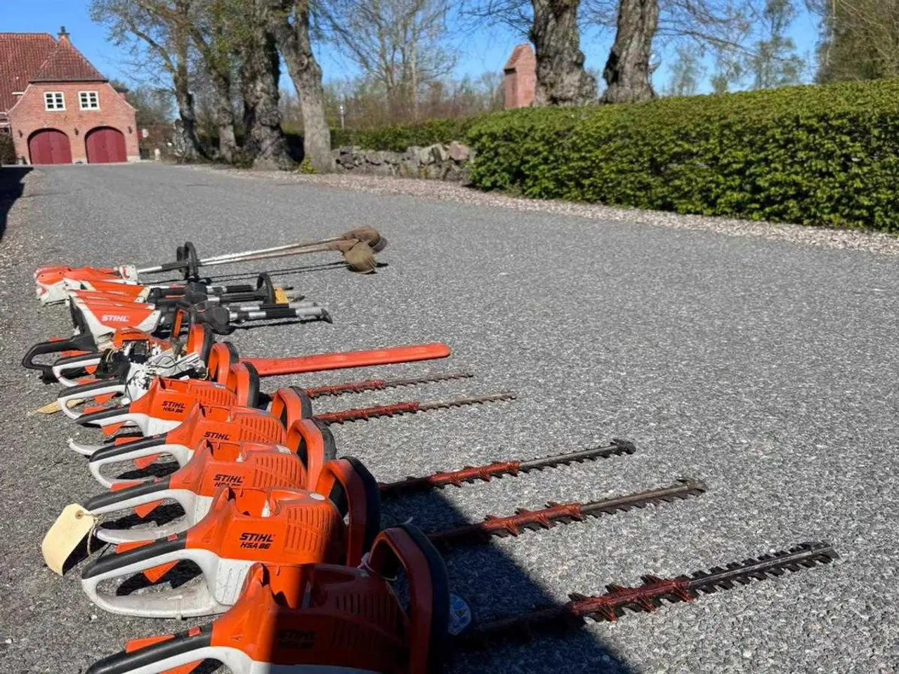 Billede 2 - Stort parti STIHL redskaber. Trimmere og hækkeklip