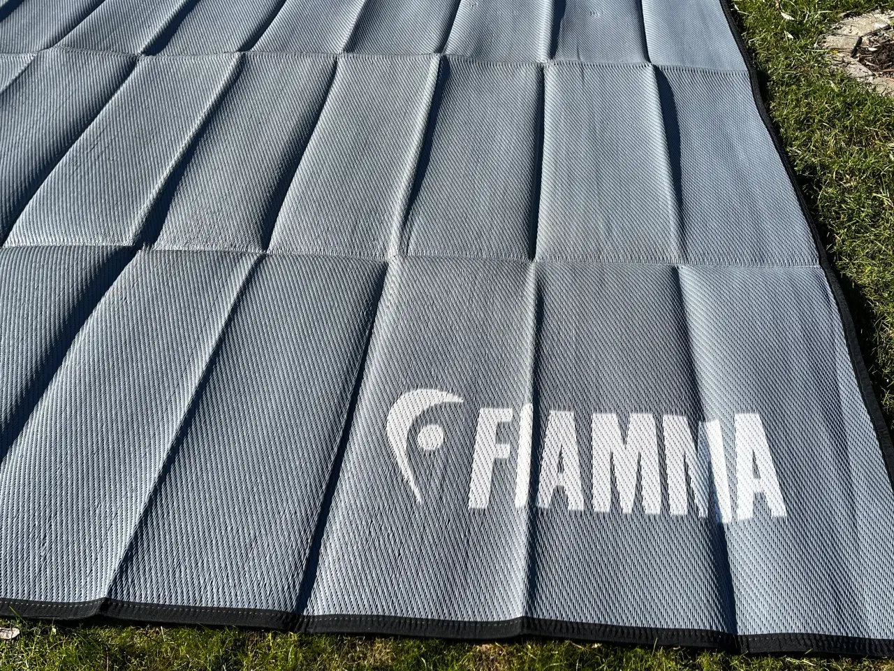 Billede 3 - Tæppe til fortelt. 