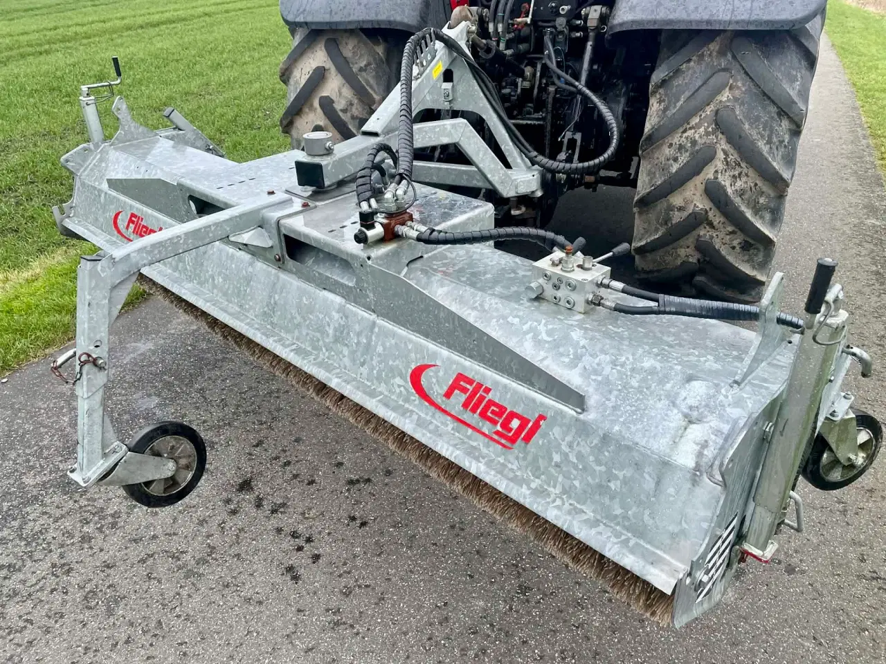 Billede 4 - Fliegl kost med hydraulik