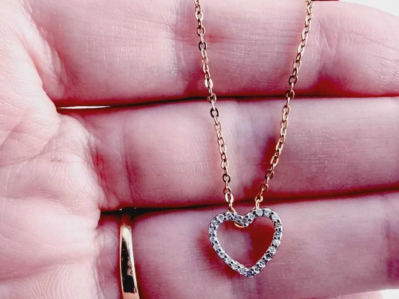 Billede 4 - 14 karat guld kæden & vedhæng m/ 24 stk diamanter