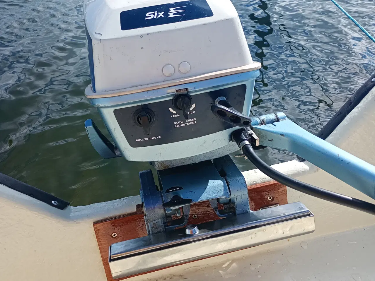 Billede 3 - Jolle inkl. Ny serviceret 6hk envirude motor