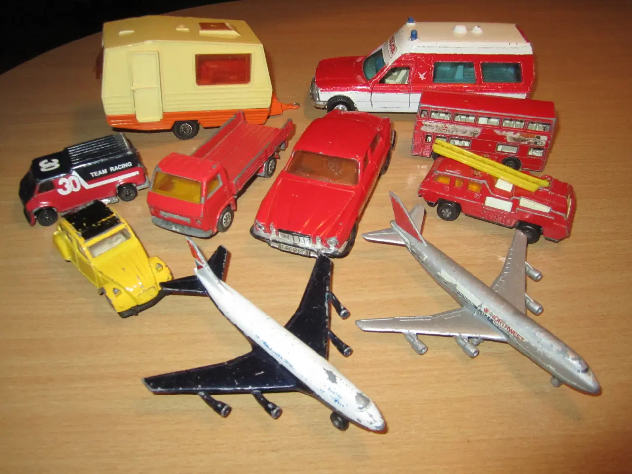 Billede 4 - RETRO BILER & FLY. 10 stk.