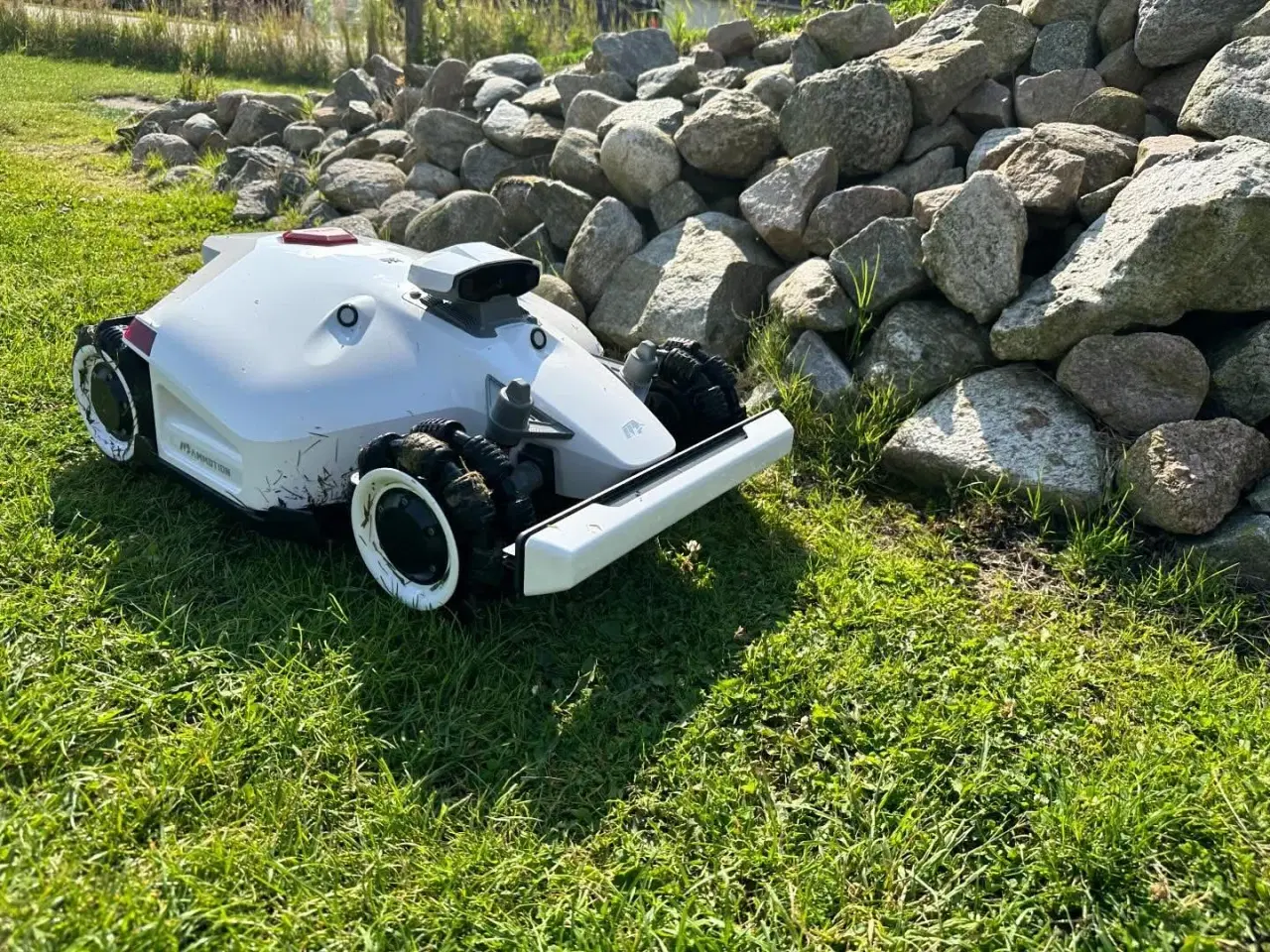Billede 1 - Robotplæneklipper til 10000 m2