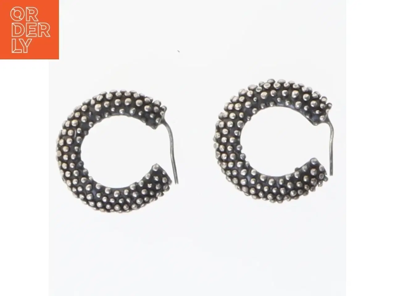 Billede 2 - Øreringe med kugledesign (str. Ø 2 cm)