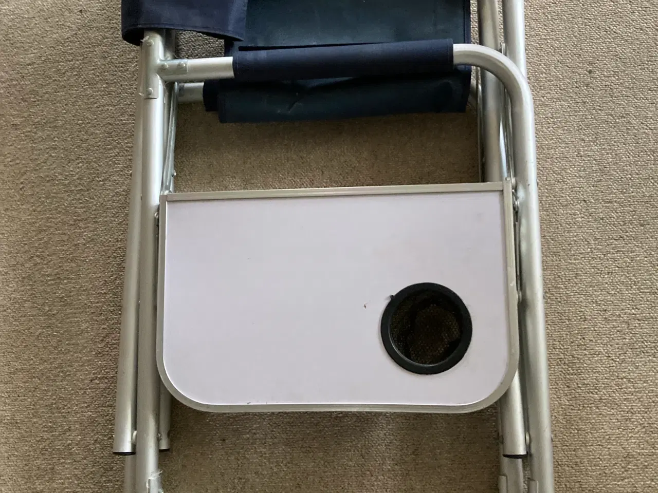 Billede 3 - Stol med bord 