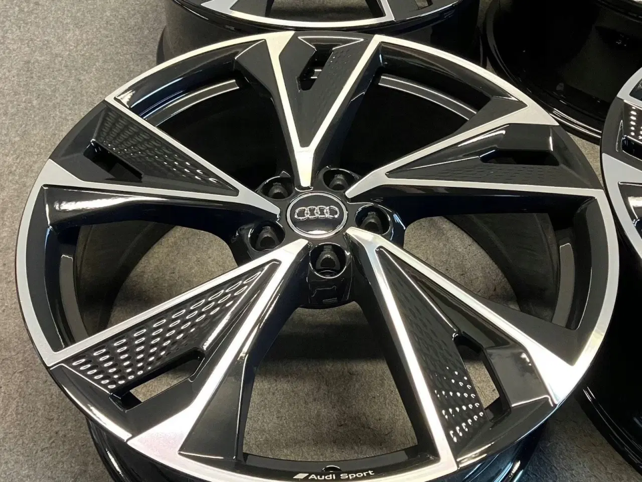 Billede 8 - ALUFÆLGE AUDI A6 S6 C8 4K0 21"