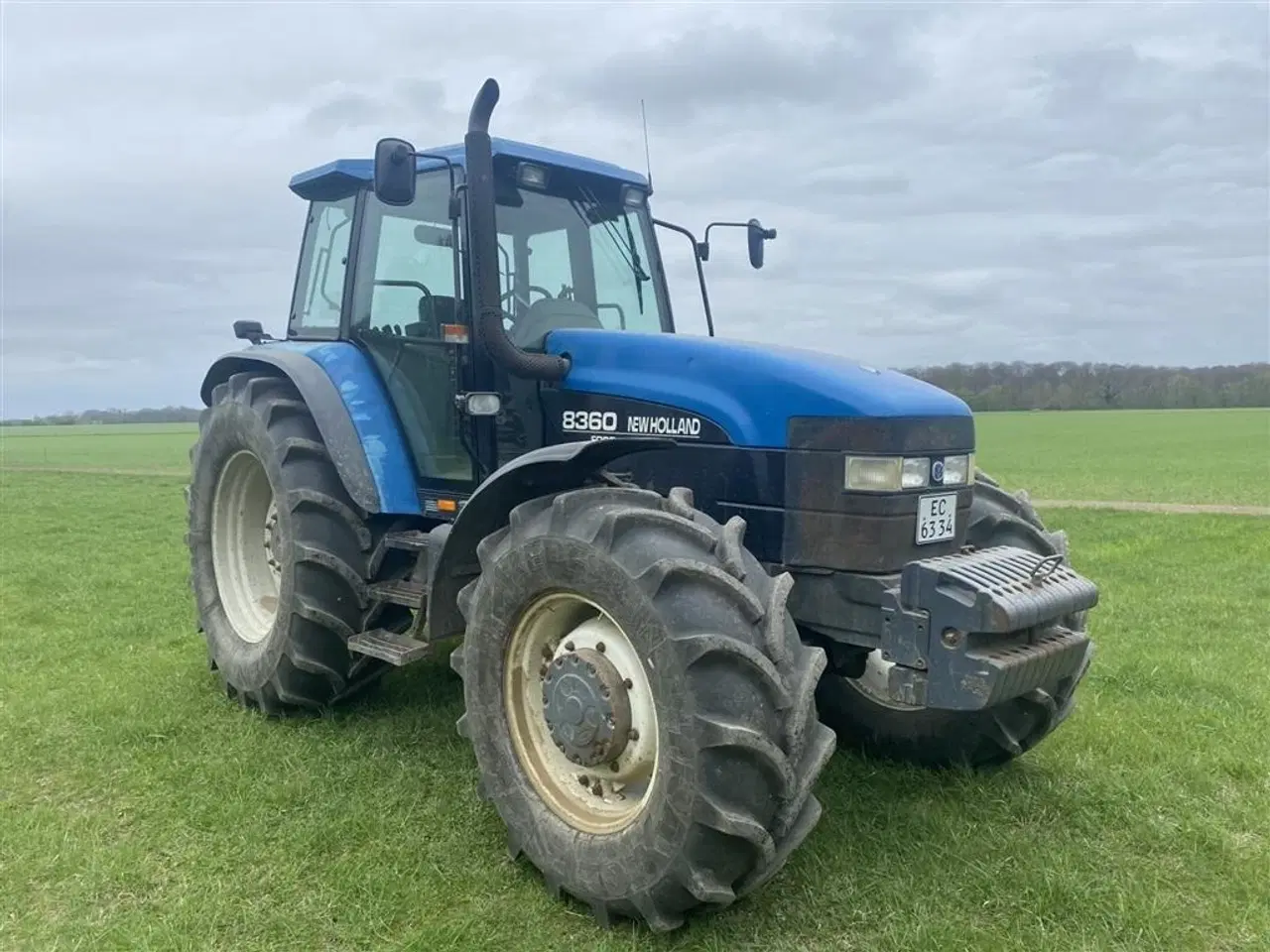 Billede 2 - New Holland 8360 kørt 10.600 timer. Anden dækmontering medfølger