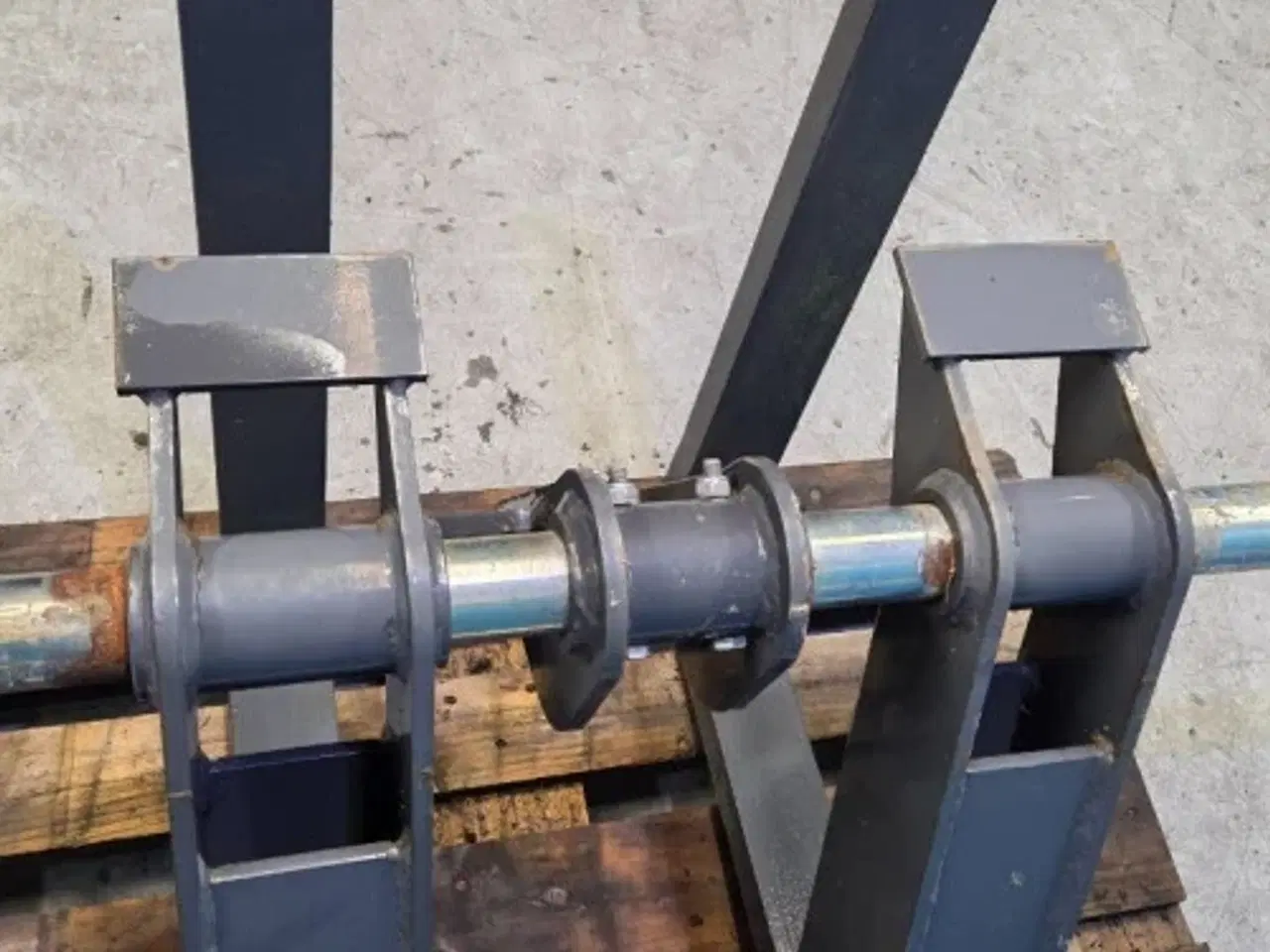 Billede 19 - New Holland B115C Pallegafler Kit 87310367