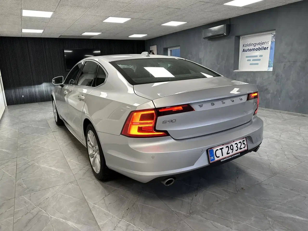 Billede 3 - Volvo S90 2,0 D4 Momentum 190HK 8g Aut.