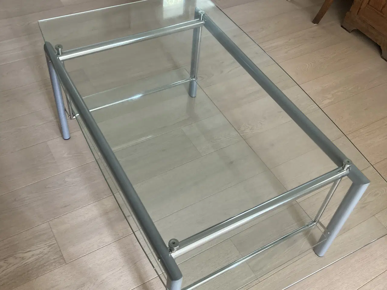 Billede 5 - Sofabord med 2 glasplader