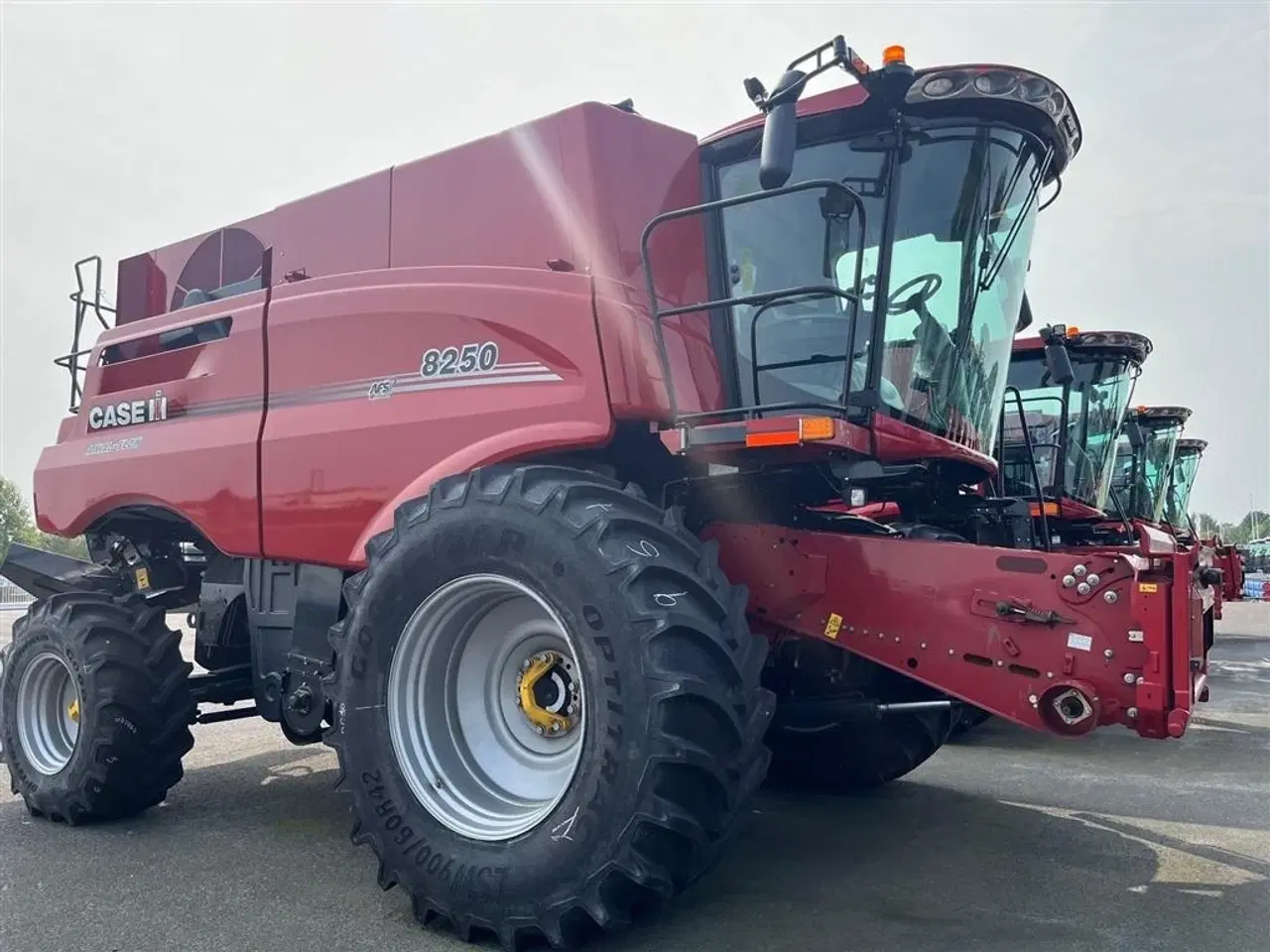 Billede 20 - Case IH 8250 Axial-Flow With 3020 30fod 9m TERRAFLEX  header.