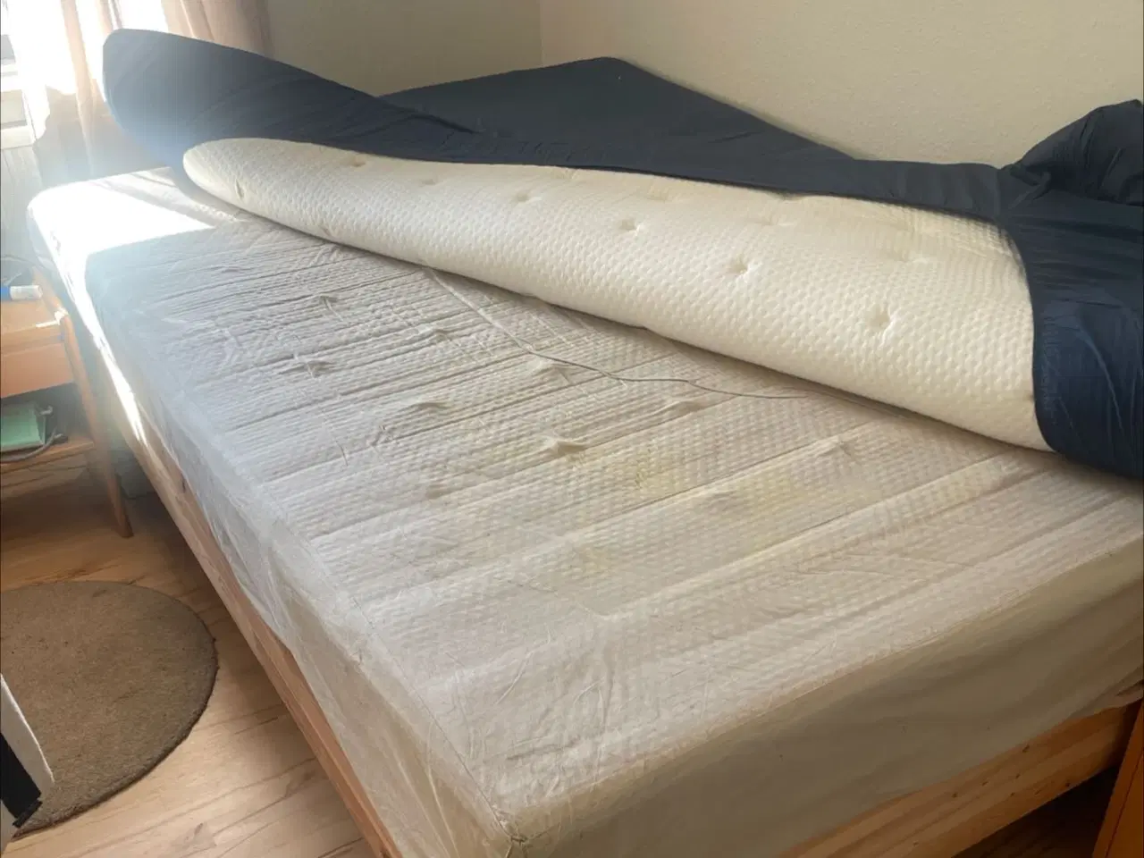 Billede 4 - Seng fra Ikea