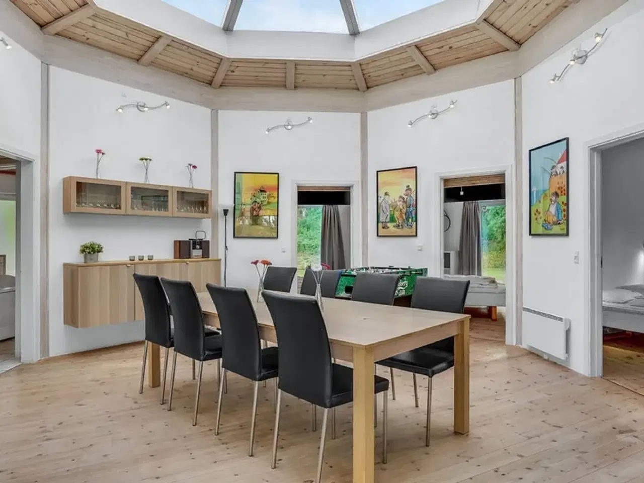 Billede 5 - 8 KANTET LUKSUSHUS EBELTOFT * INDFRAR�D SAUNA * MULTIRUM med bla. BOB * POOLBORD * FODBOLDBORD * DART mm.