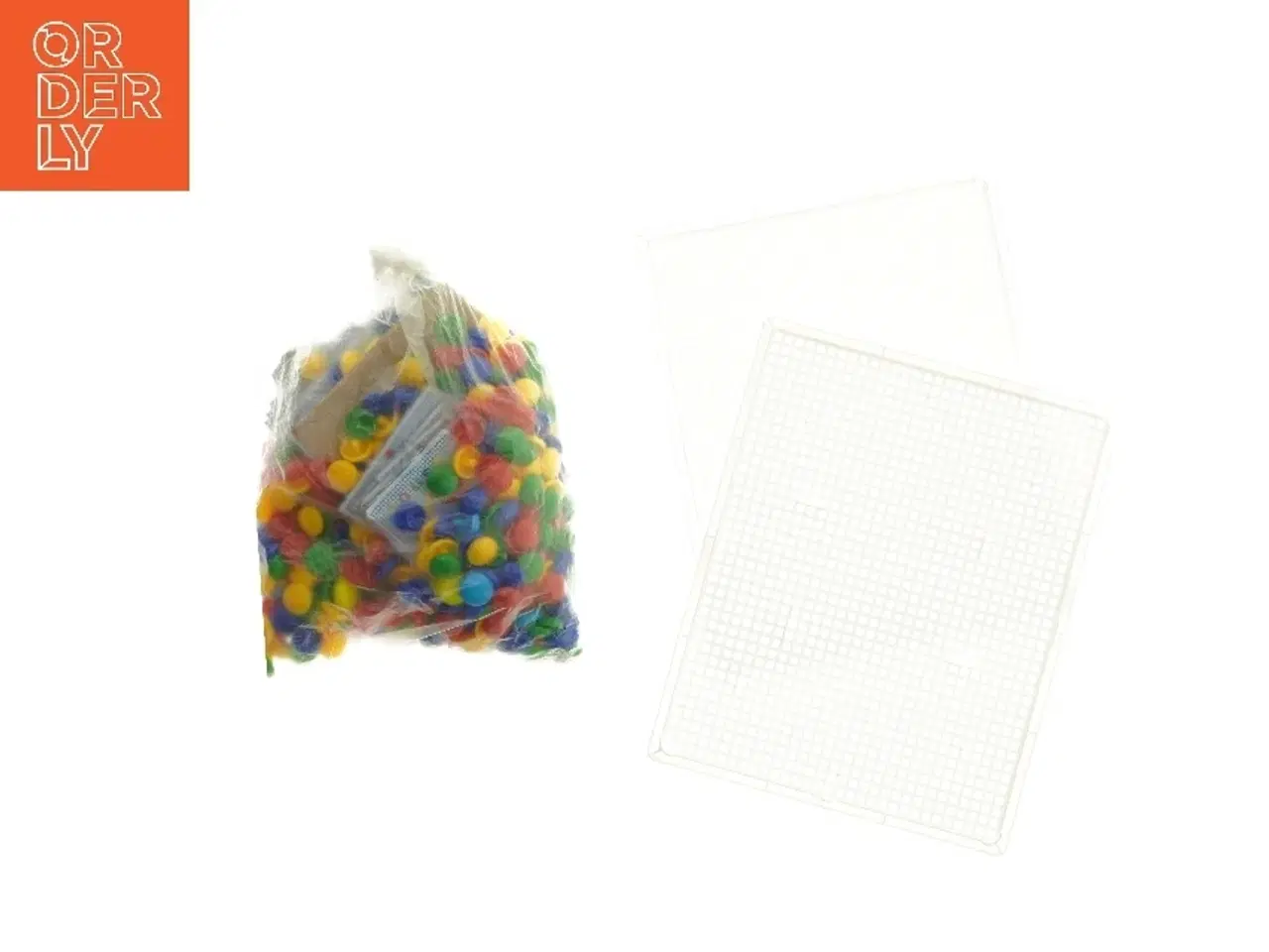 Billede 2 - Plastik pixel sæt med farvede brikker (str. 24,5x19,5 cm)