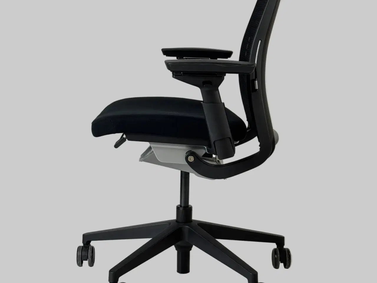 Billede 4 - Steelcase Think Kontorstol – Sort