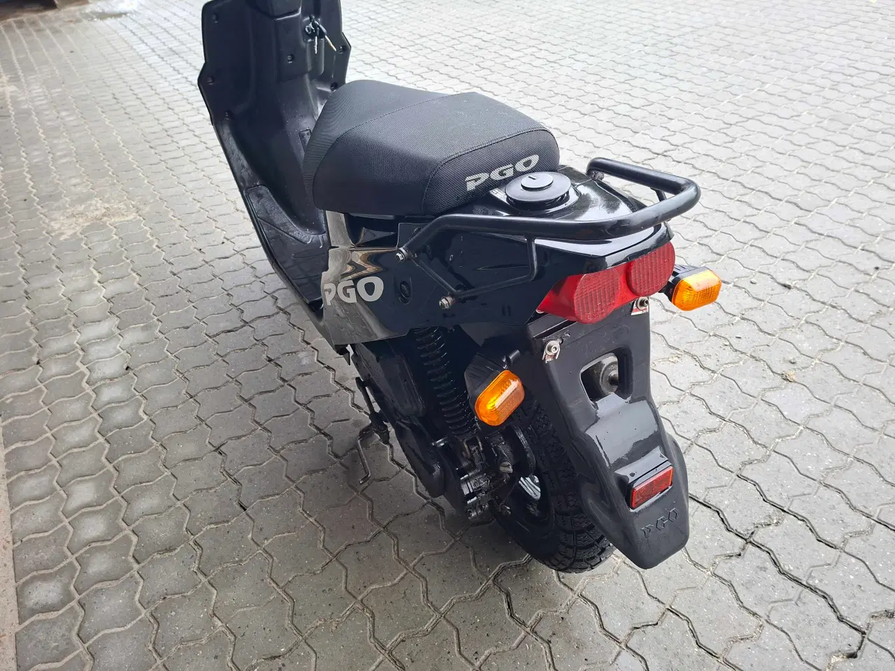 Billede 4 - Pgo hot 50 fra 2006 (før nr plade loven)