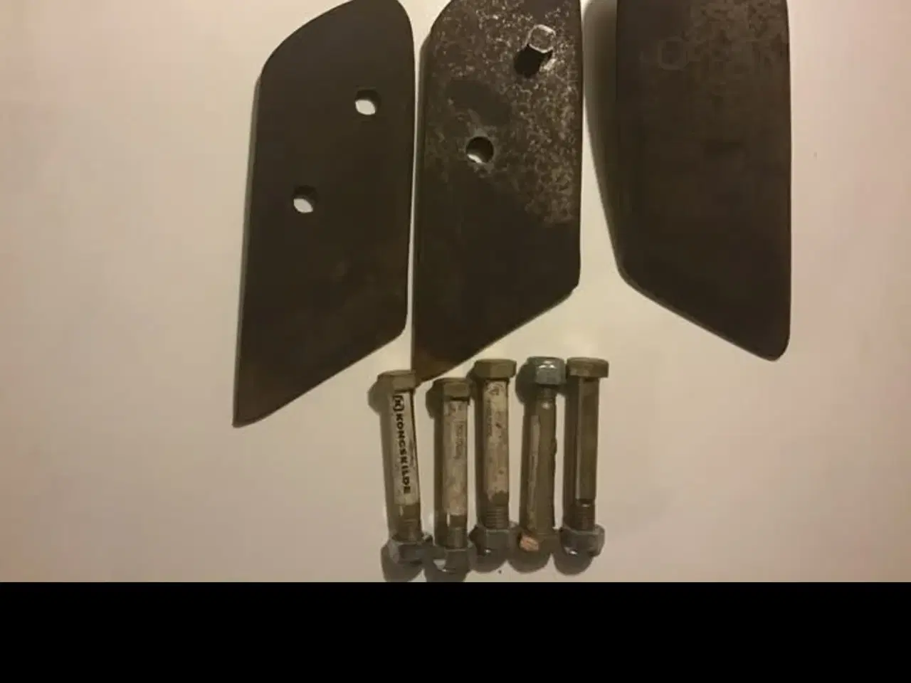 Billede 8 - Diverse maskiner. Plov dele. Minigraraver skov