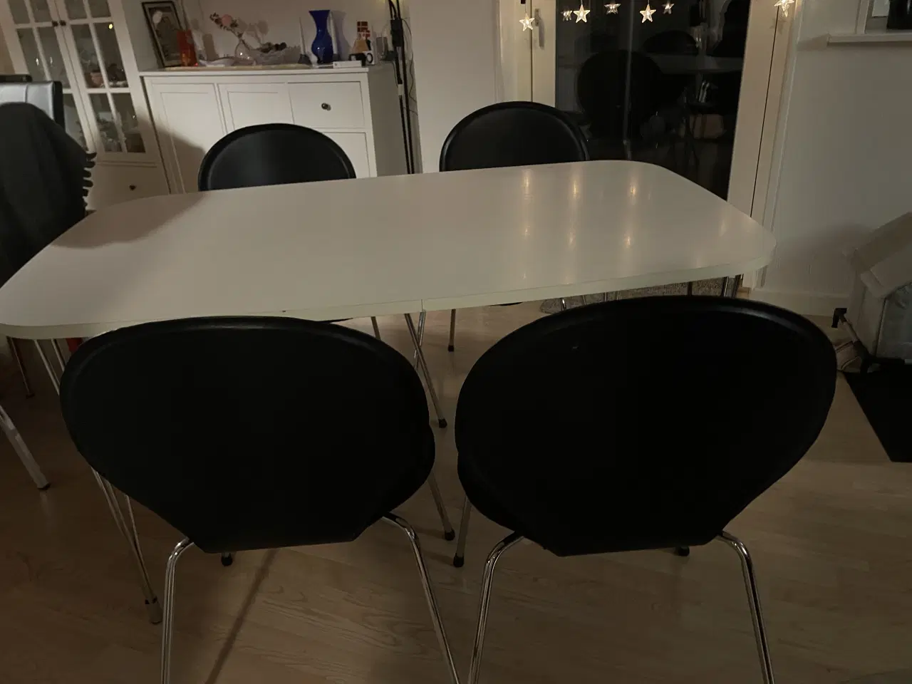 Billede 4 - ‼️(Spisebords sæt) Bord og stole sælges‼️