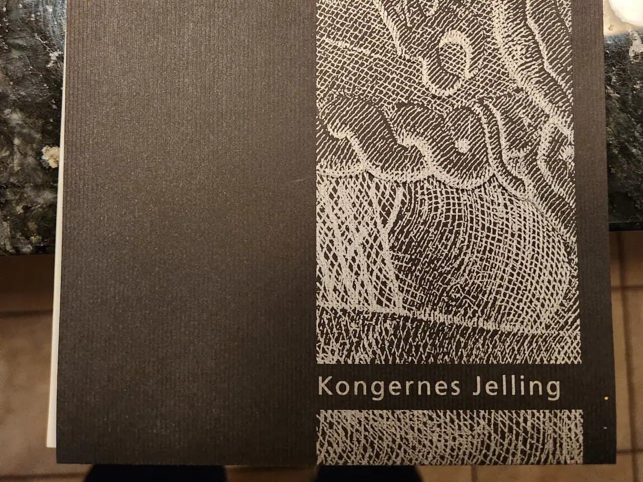 Billede 1 - Bøger til souvenirmapper, Kongernes Jelling m. fl.