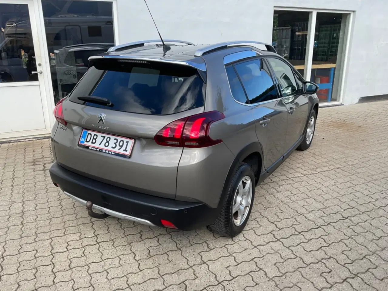 Billede 3 - Peugeot 2008 1,6 BlueHDi 100 Allure Sky