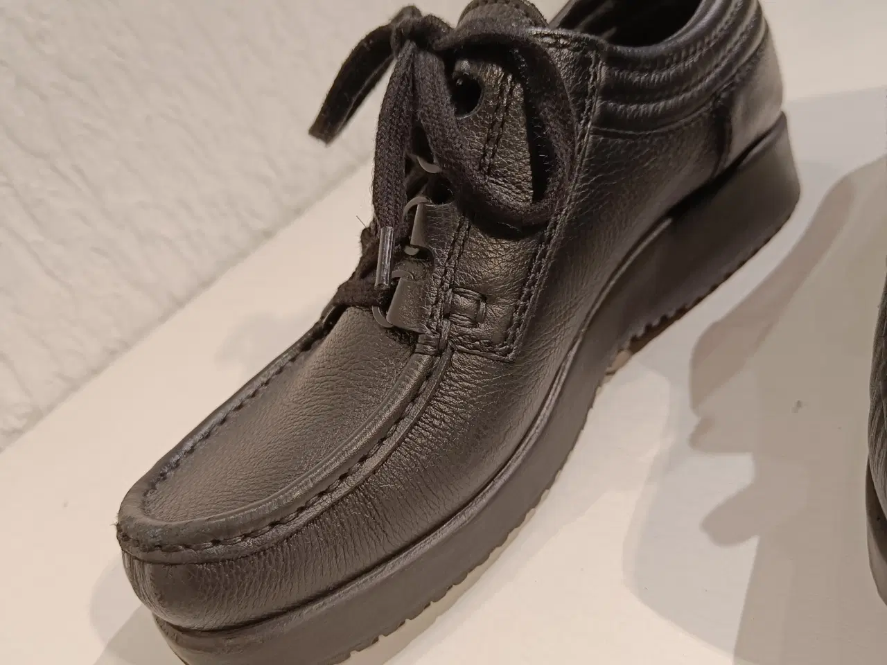 Billede 8 - Ecco sort læder sko 38str 