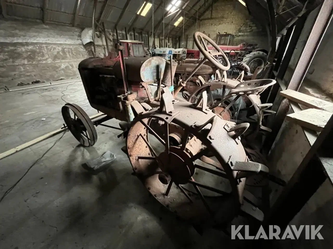 Billede 5 - Veterantraktor Farmall