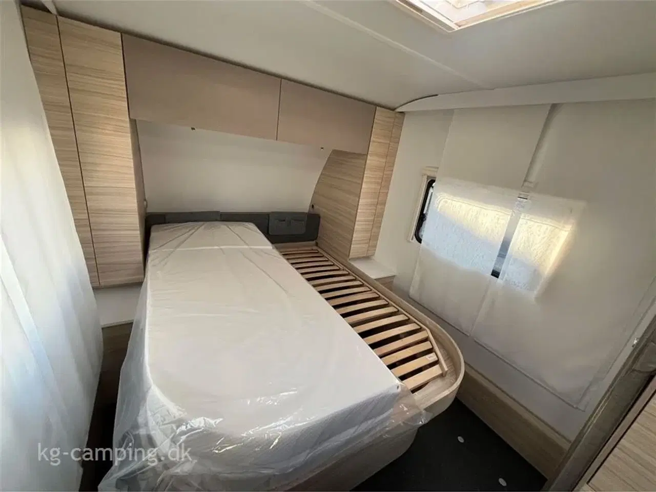 Billede 4 - 2025 - Adria Altea 542 PH   Ny Altea med fritstående dobbeltseng.