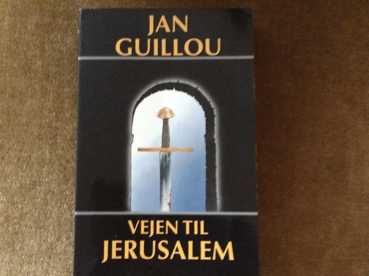 Billede 1 - Jan Guillou  vejen til Jerusalem
